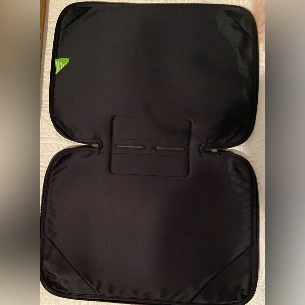 solo laptop sleeve